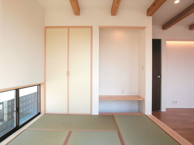シャープな家「ジュピター」